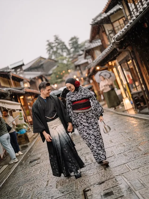 Zaskia Sungkar di Jepang