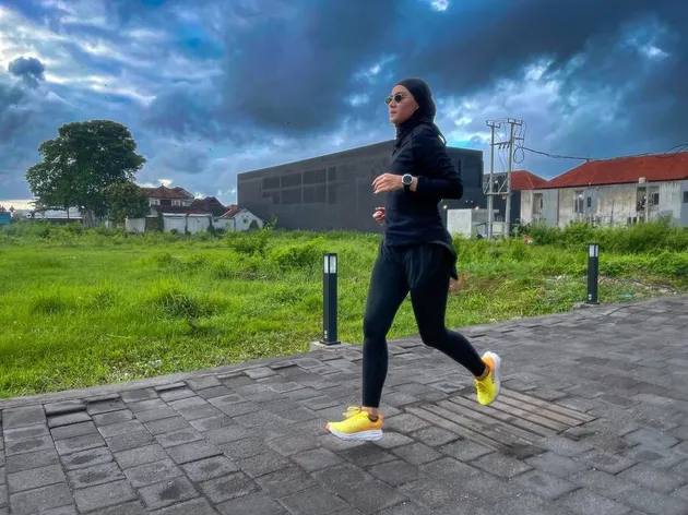 Zee Zee Shahab latihan lari