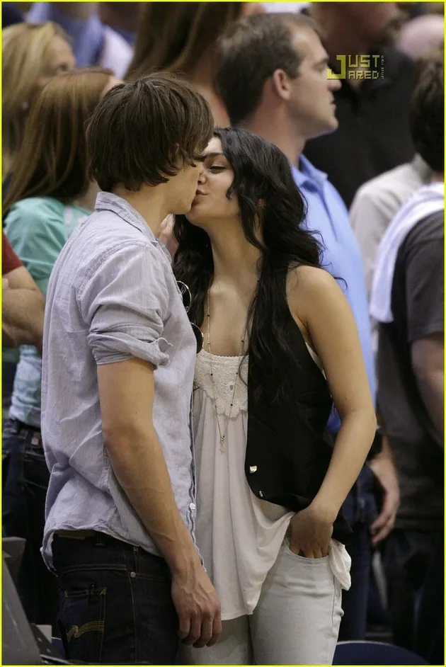 zac_efron_vanessa_hudgens