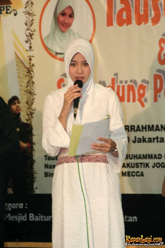 zaskia_adya_mecca_puisi