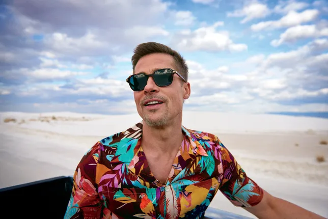 Brad Pitt ketika pemotretan untuk majalah GQ ©GQ