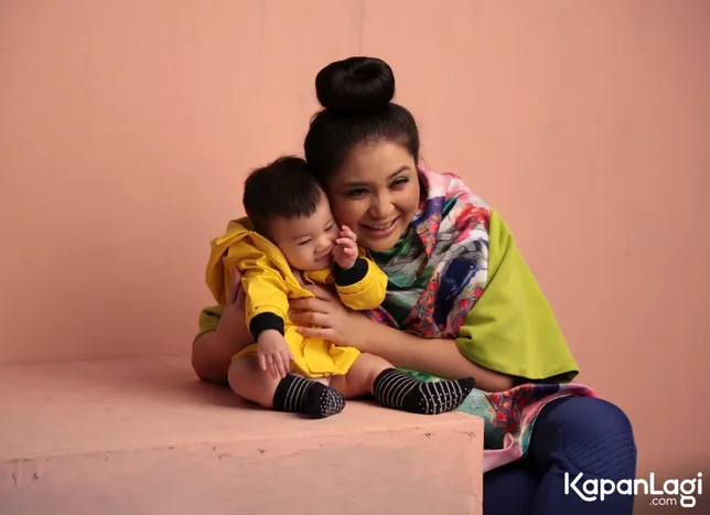 Putri tak mau pakai babysitter © KapanLagi.com®/Akrom Sukarya