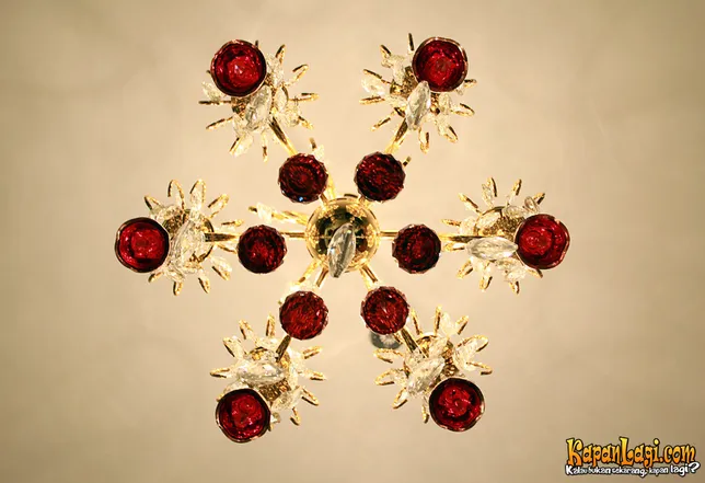 Berkunjung ke Apartemen Cantik Milik Aktris Seksi Roro 