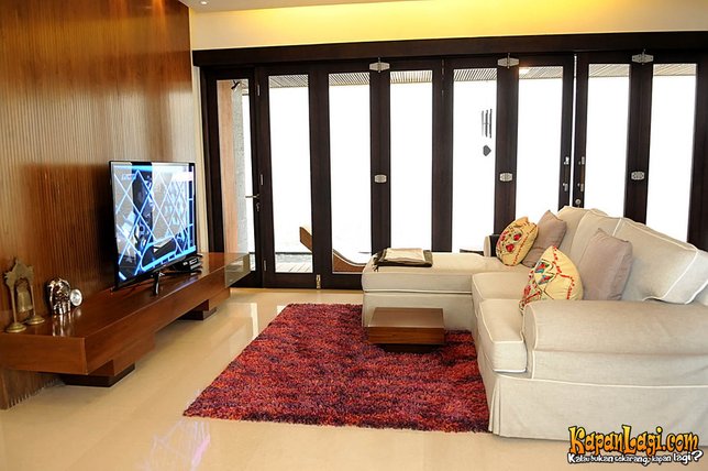 Galeri Foto Rumah Si Cantik Luna Maya - Simple Namun Mewah 