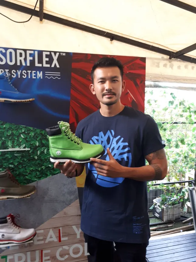 Rio Dewanto ternyata termasuk pria yang gemar beli sepatu. ©KapanLagi.com/Sahal Fadli