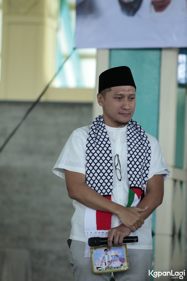 Arie ramal Inggris jadi jawara © KapanLagi.com®/Muhammad Akrom Sukarya