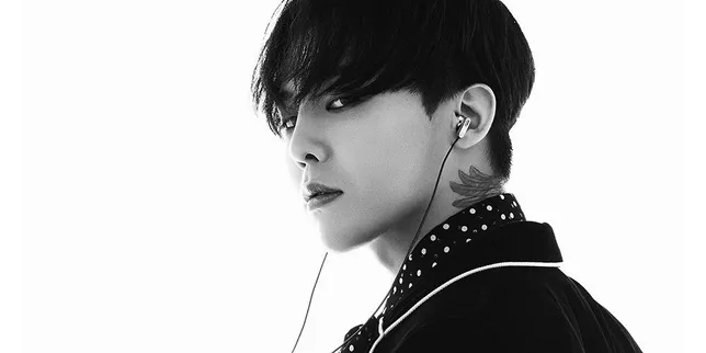 G-Dragon, wamil dua minggu sebelum Taeyang © YG Entertainment