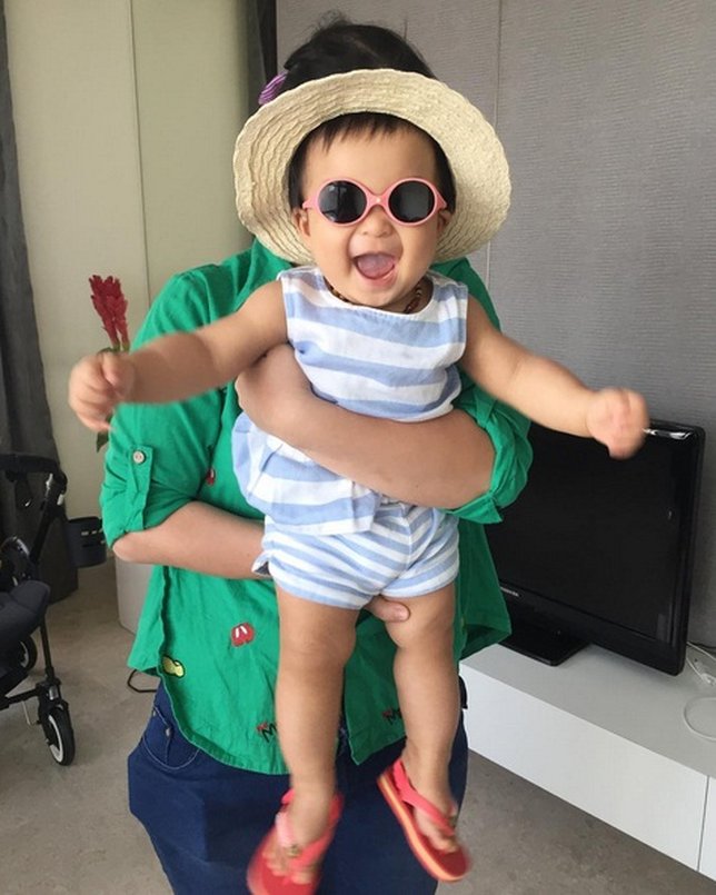 Baby Nastusha merupakan anak selebriti yang begitu populer di dunia media sosial. Cute! /©instagram.com/chelseaoliviaa