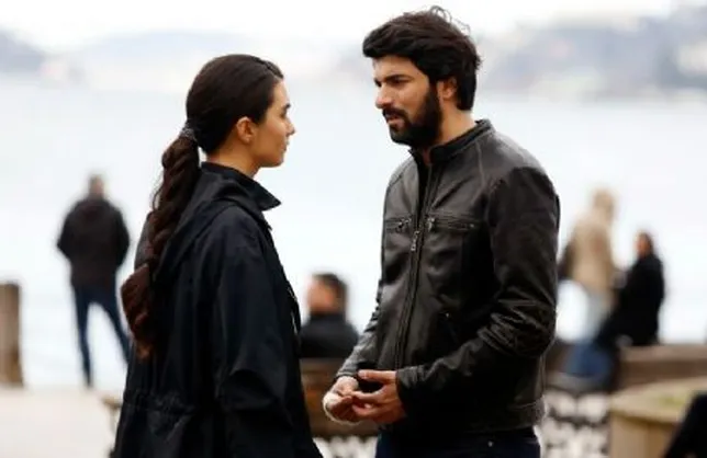 Akankah Elif dan Omer menemukan yang mereka cari? ©tvOne