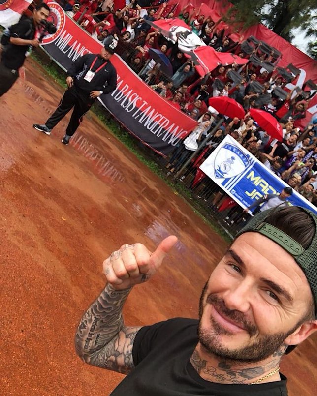 David selfie di Stadion Soemantri Brojonegoro Â© instagram.com/davidbeckham