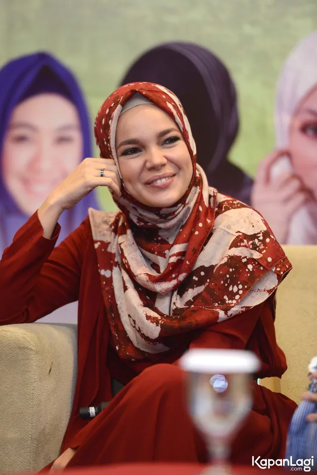Cinta anak-anak, Dewi Sandra 'ditodong' jadi ratu © KapanLagi.com®/Bayu Herdianto