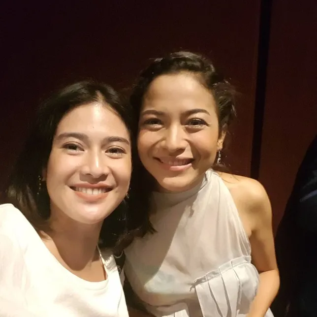 Film Posesif Instagram | dian sastro dibuat terpesona bukan main oleh cut mini dan Film Posesif Instagram | dian sastro dibuat terpesona bukan main oleh cut mini dan