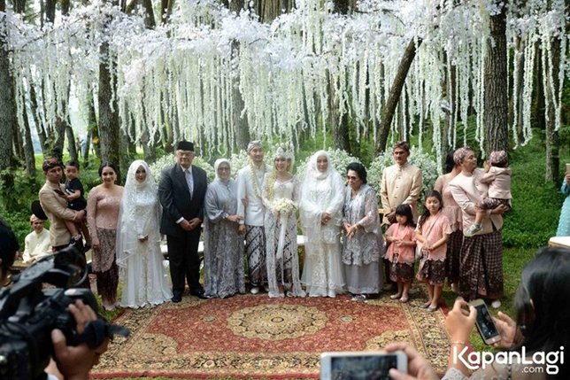 Pernikahan Syahnaz Sadiqah & Jeje Govinda (credit : kapanlagi.com/Agus Apriyanto)