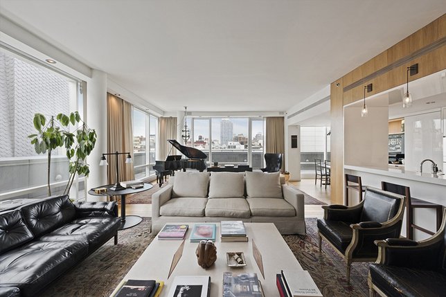 Salah satu sudut di penthouse mewah Justin yang dijual @ Variety