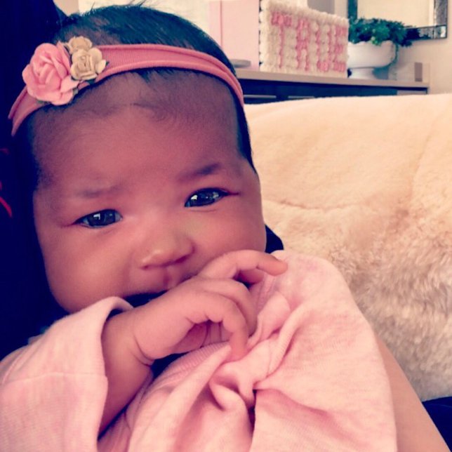 Baby True makin cantik menggemaskan! © instagram.com/khloekardashian