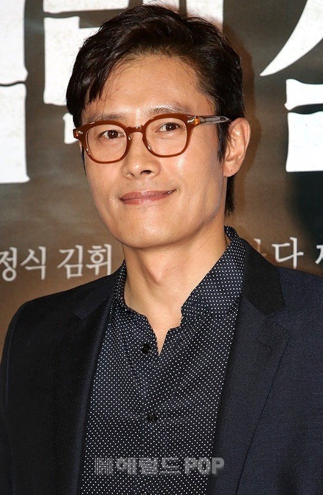 Lee Byung Hun dipastikan jadi pemeran utama dalam drama terbaru Kim Eun Sook MR. SUNSHINE. © Herald Pop