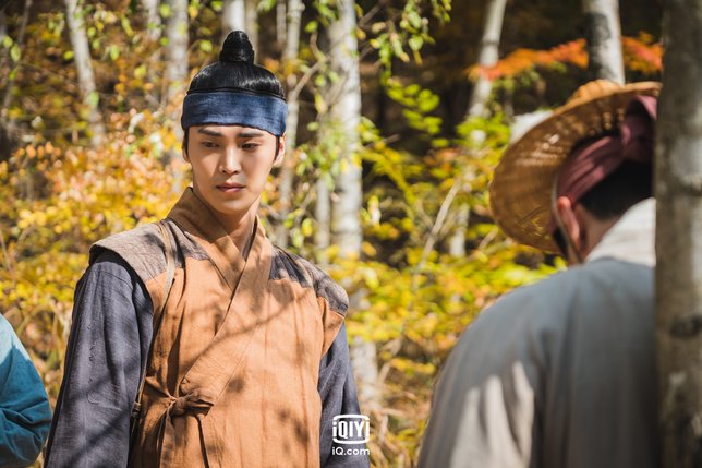 Lee Tae Hwan berperan sebagai Sung Yi Byeom yang merupakan saudara tiri Sung Yi Gyeom © iQIYI