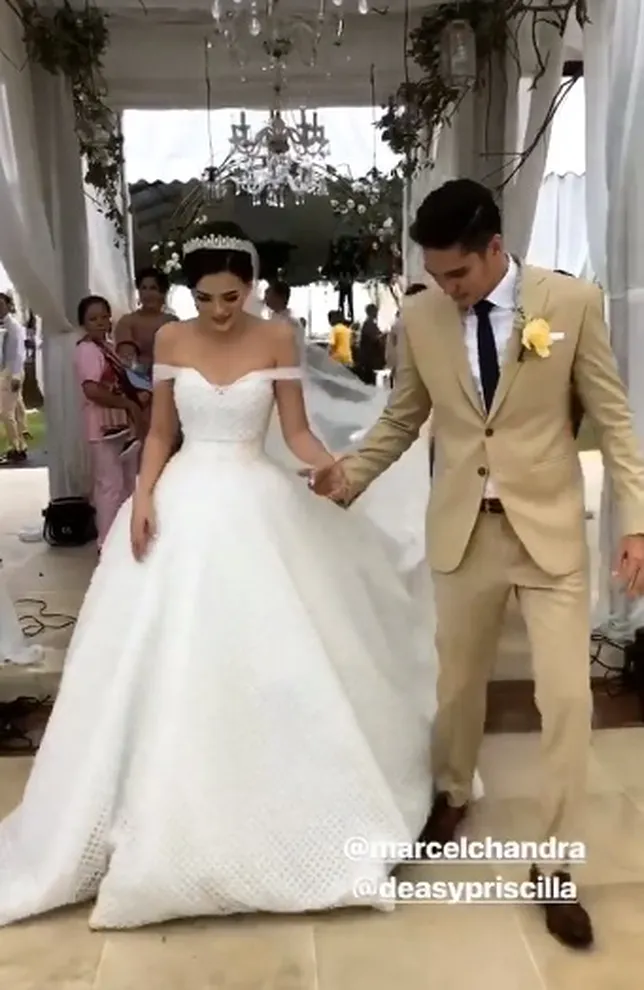 Marcell menikah dengan Deasy Priscilla ©instagram/carendelano