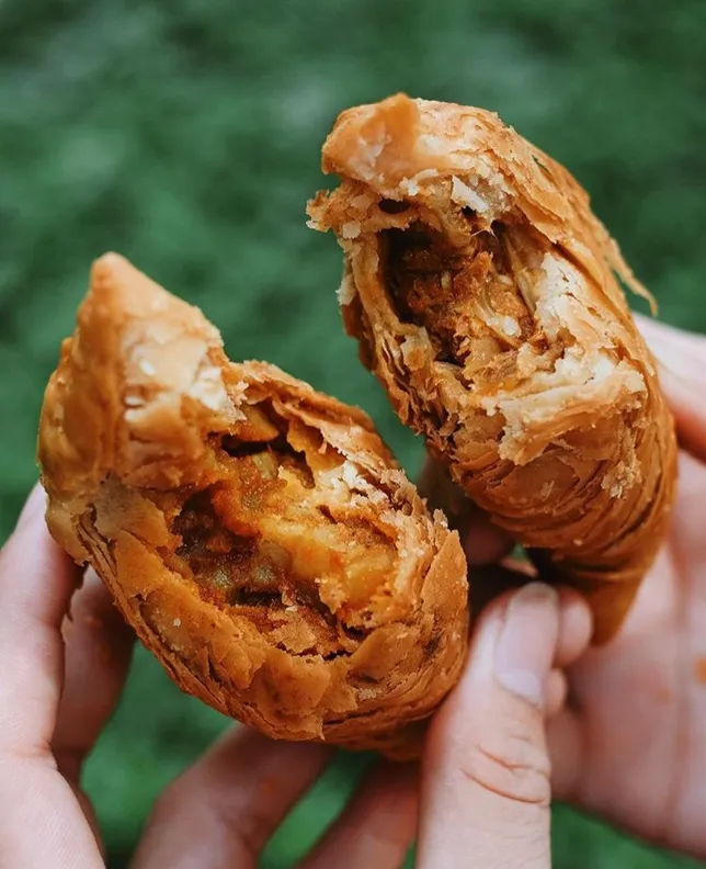 Menu Curry Puff di Amoy Street Food Centre, 7 Maxwell Road MND Building Annexe B. (Dok. @eatandtreats).