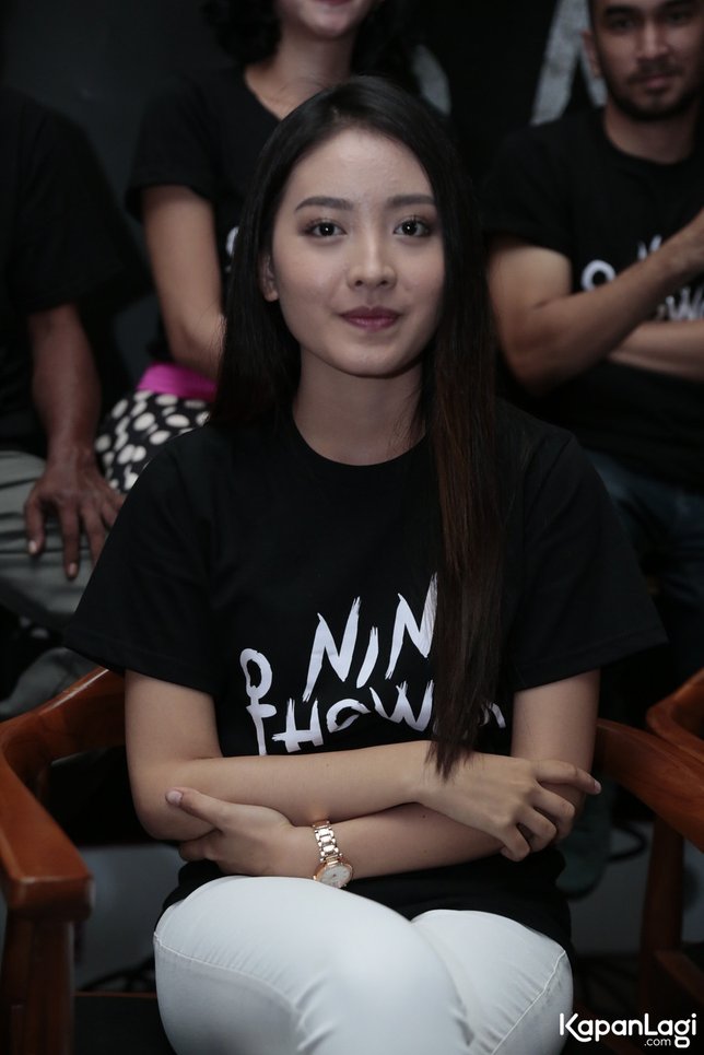 Natasha Wilona sempat berada di salah satu hotel yang ada di kawasan Ancol dengan Verrell untuk keperluan syuting. cr: KapanLagi.com/Muhammad Akrom Sukarya