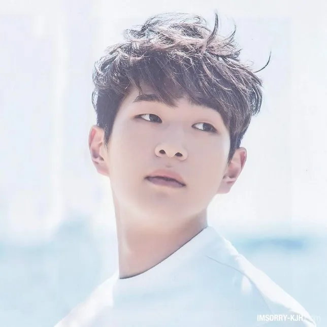Onew SHINee sempat terlibat tuduhan pelecehan seksual yang ternyata hanya salah paham. © Sporcle.com