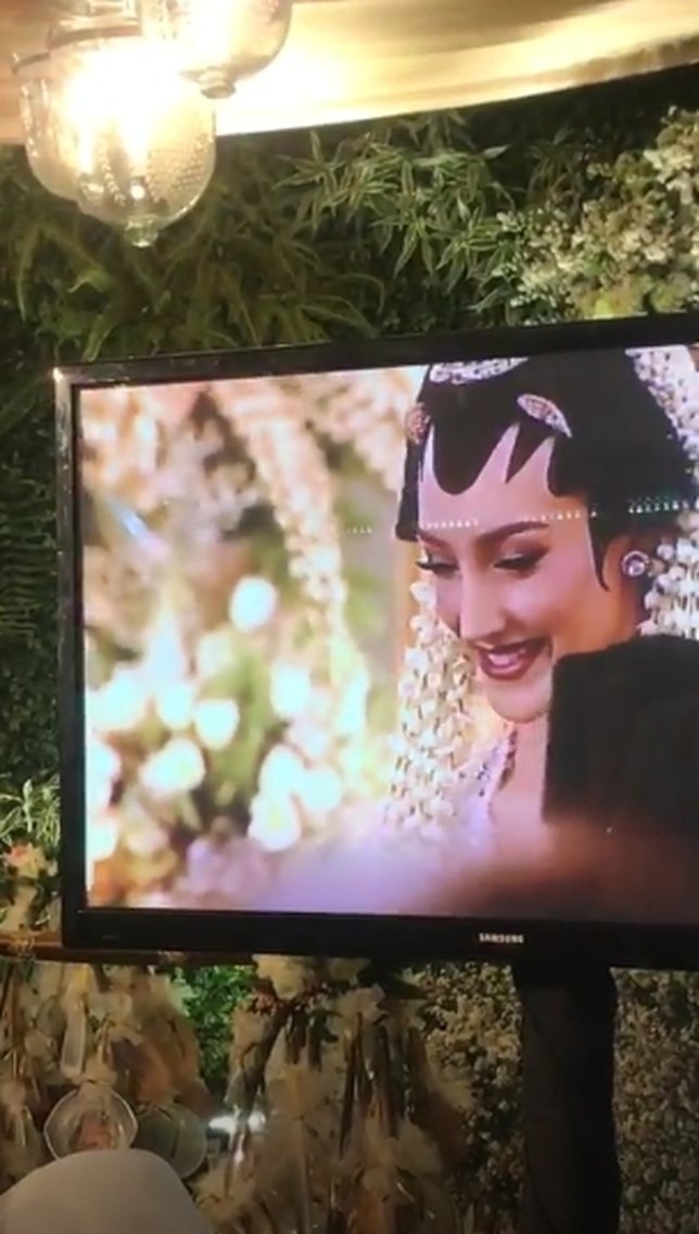 Akad Nikah Varsha Strauss Istri Panji Trihatmodjo Cantik 