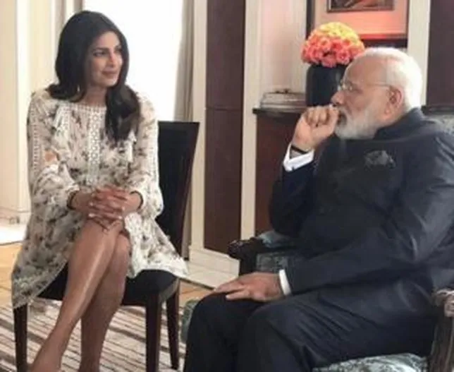 Priyanka dikecam karena gaun ini ©facebook/priyankachopra