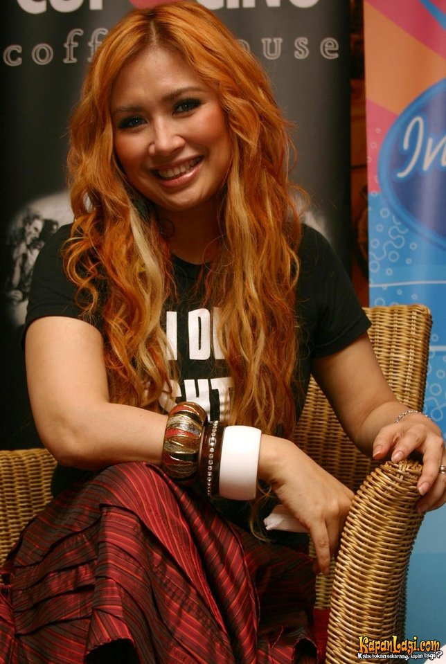 Titi DJ ternyata pernah ikut ajang menyanyi Bintang Radio. © KapanLagi.com