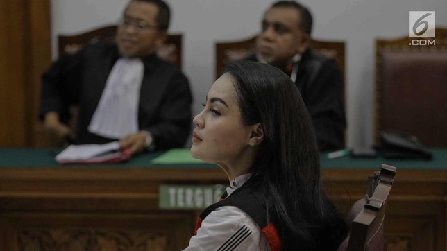 Sarita anggap wajar jika Faisal Haris jenguk Jennifer Dunn di penjara. (Credit: Liputan6.com/Faizal Fanani)