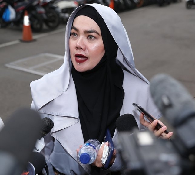 Sarita akan melayangkan gugatan perceraian pada hari Senin mendatang. © Bintang.com/Adrian Utama Putra