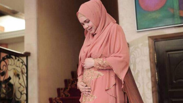 Siti Nurhaliza menanti 11 tahun sampai akhirnya mengandung anak pertama. (Credit: instagram.com/ctdk)