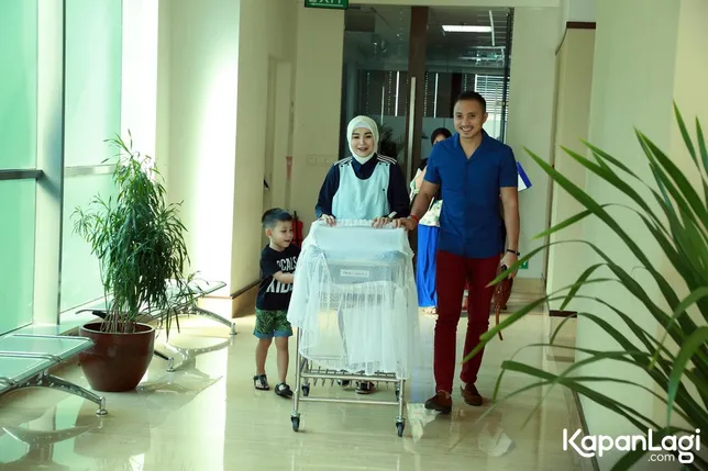 Soraya Larasati terinspirasi nama Nabi Ismail saat lakukan umrah © KapanLagi.com®/Muhammad Akrom Sukarya
