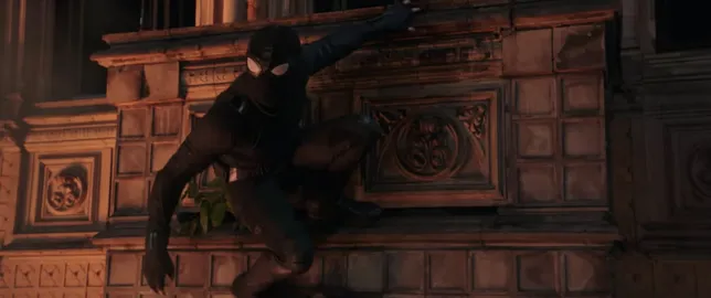 Liburan Ke Eropa, Spider-Man Punya Kostum Baru 