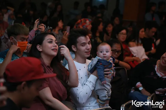 Stefan William lebih memikirkan pendidikan anak ketimbang anak jadi artis. (Credit: KapanLagi.com/Akbar Prabowo Triyuwono)