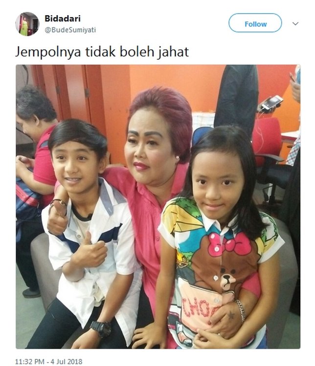 Bude Sumiyati bertemu Bowo Alpenliebe ©twitter/budesumiyati