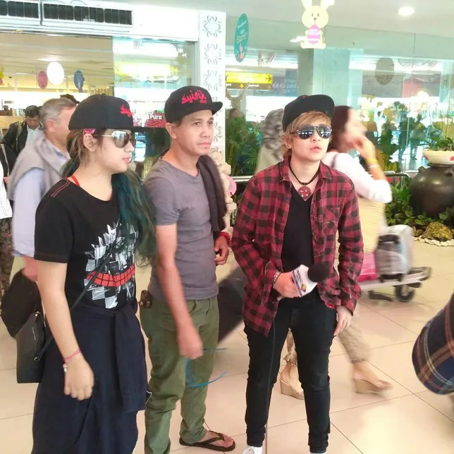 Mitha (kanan) jadi cameo di 'SYIRIK THE MOVIE' © Dokumentasi Pribadi