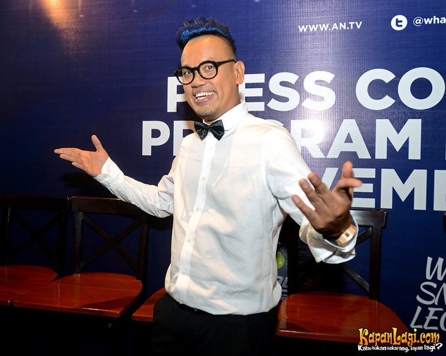 Uya bantah hubungannya dengan Raffi memburuk pasca bawakan program gosip yang menghantam sahabatnya tersebut. Cr: KapanLagi.com