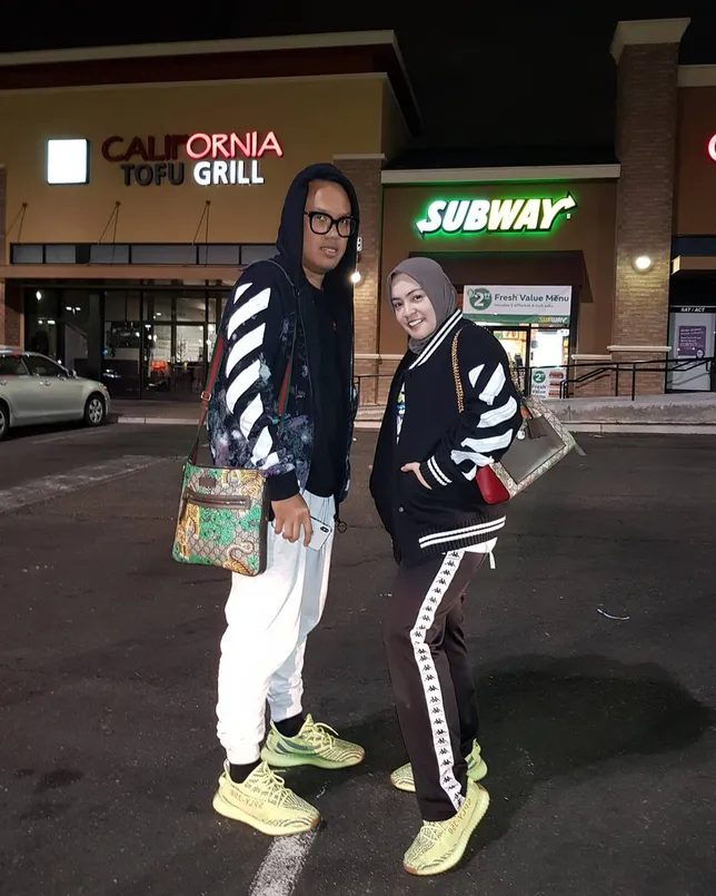FOTO Ganti Gaya, Ini Penampilan Baru Uya Kuya Dengan 