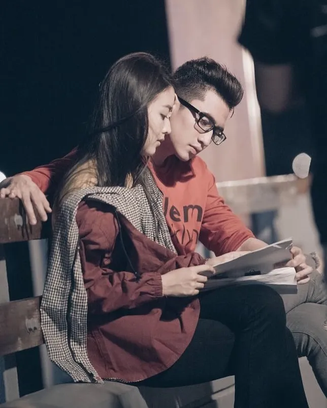 Mesranya Verrell dan Natasha di lokasi syuting. Credit: via instagram.com/natashawilona12