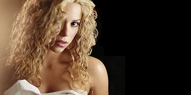Shakira Kepingin Gaet Robert Pattinson