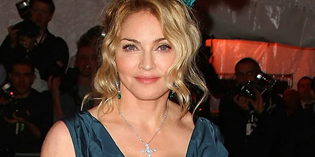 Surat 'Erotis' Madonna Dijual