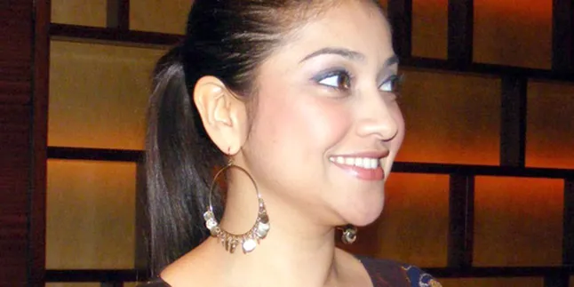 Sarah Azhari Rilis Abum Bulan Depan