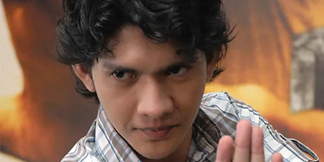 Iko Uwais, Dari Driver Jadi Bintang