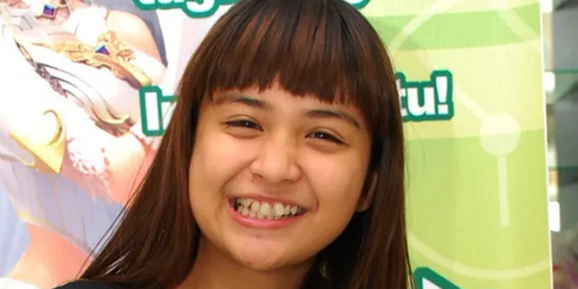 Putri Titian Bantah Pacaran, Akui Jalan Bareng Vidi