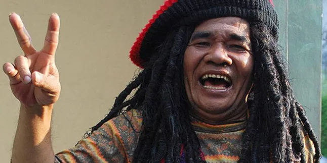 Datang ke Jakarta, Mbah Surip 'Ngonthel'