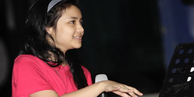 Gita Gutawa Ingin Jadi Seorang Ekonom