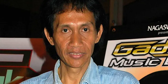Bens Leo: Cerita Menarik Antara Mbah Surip dan Rendra