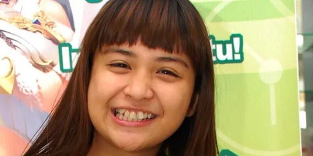 Putri Titian Ingin Lihat Pantai di Seluruh Dunia