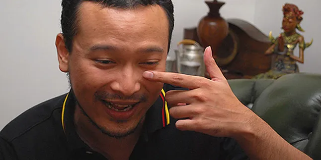 Banyu Biru Masih Cinta Rianti Cartwright