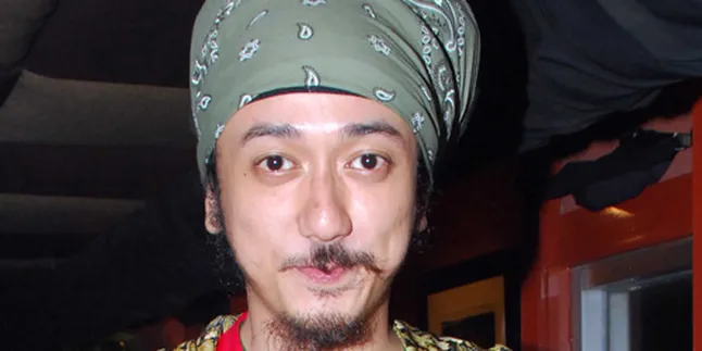 Ras Muhamad Anggap Mbah Surip Senior Reggae